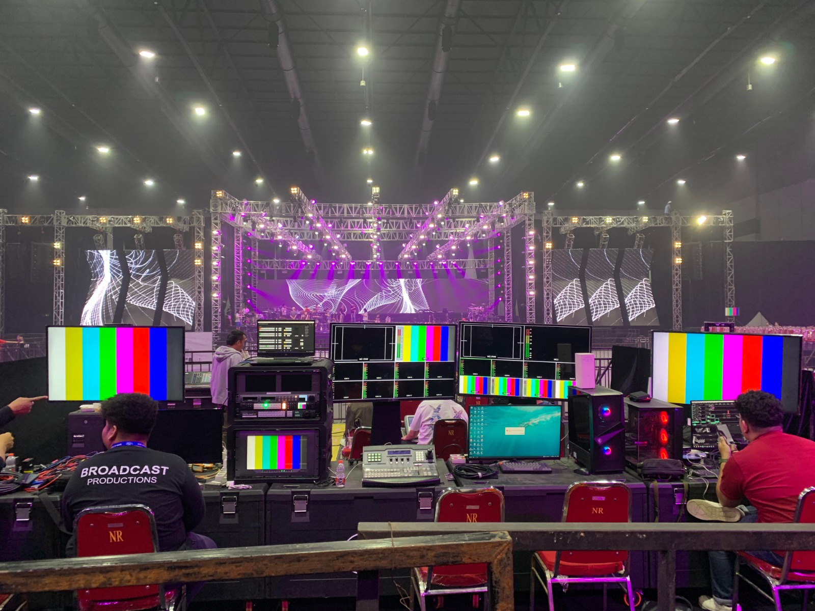 sewa_tv_surabaya